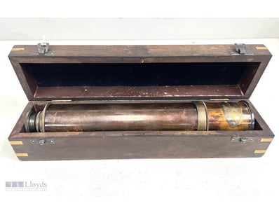 VICTORIAN MARINE TELESCOPE BY W. OTTWAY & CO., LON...