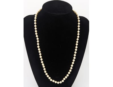 FAUX PEARL NECKLACE


583010+116


