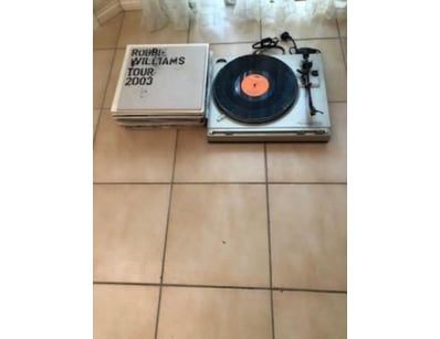 Gadgets, Music & Pastimes (A992) - Lot 503