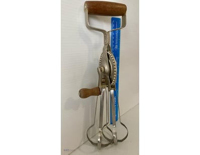Vintage Propert "Swift Whip" Rotary Egg Beater Cir...