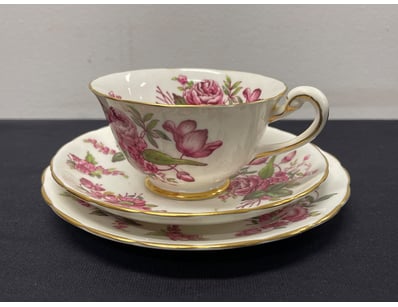NEW CHELSEA, ROSE. CUP, PLATE & SAUCER SET.

107...