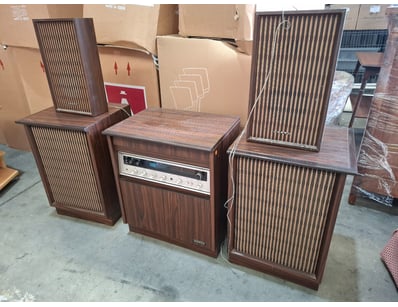 Home Entertainment, Audio & Computers (A1003) - Lot 20