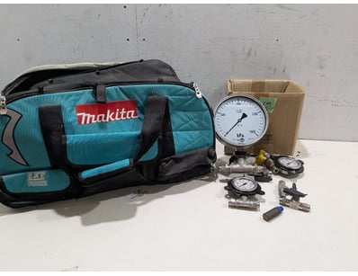 Professional pressure testing kit comprising multi...