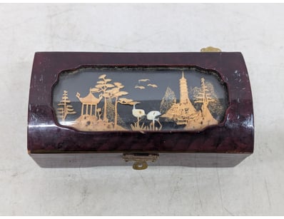 Jewellery box, red lined insert

