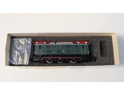 Model Car & Train Mania (A1000) - Lot 1039