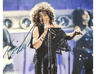 TINA TURNER SIGNED PHOTO

Tina Turner Personally S...