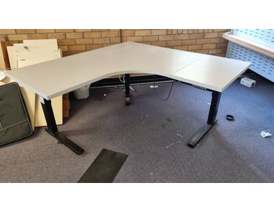 Office Furniture & Equipment (NSWA985) - Lot 219