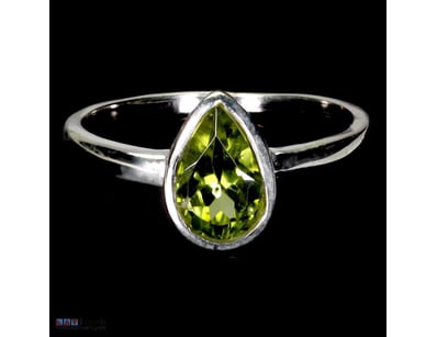 NATURAL PERIDOT RING.     

Natural Peridot Ring. ...
