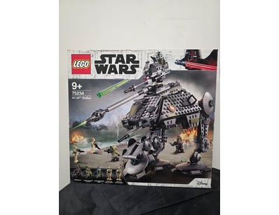 UNRESERVED COOKIES LIFETIME COLLECTION OF LEGO ... - Lot 556