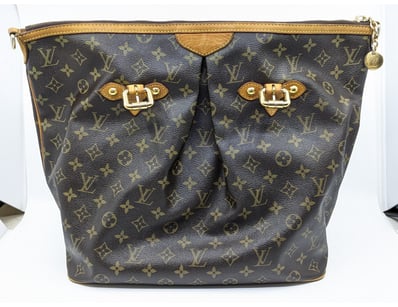 Luxury Designer (A995) - Lot 1081