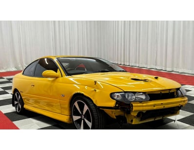 <b>2002 Holden Monaro CV8 - Devil Yellow - 175,284...