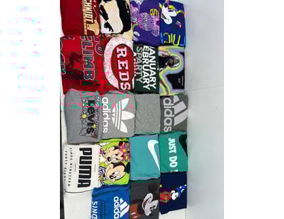 Entire Vintage Clothing Store Liquidation (ON11... - Lot 386