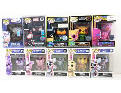 The Curio Collection (A990) - Lot 100