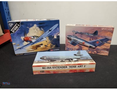 LOT OF FOUR SCALE MODEL AIRCRAFT KITS - ACADEMY, D...