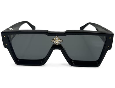 Luxury Pawnbroker Christmas Sale PART 2 (A984) - Lot 60