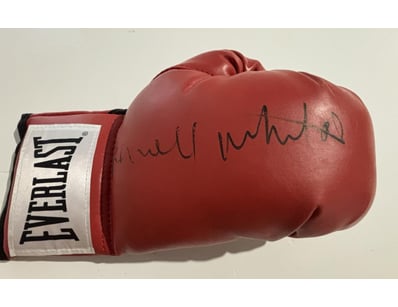 Mancave & Memorabilia (A995) - Lot 597