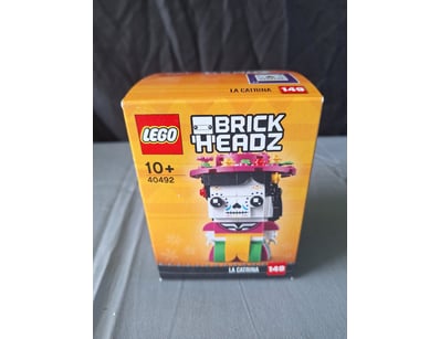 **UNRESERVED** LIFETIME COLLECTION OF LEGO PART... - Lot 307