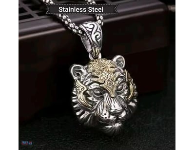 STAINLESS STEEL UNISEX ANIMAL HEAD NECKLACE       ...
