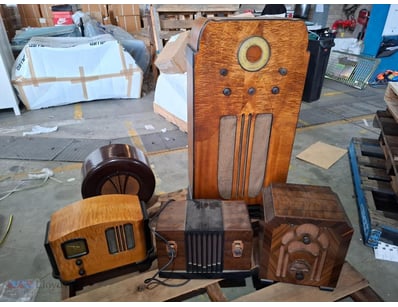 COLLECTION OF FIVE VINTAGE WOODEN RADIO RECEIVERS,...