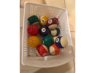 Balls and 3 Cues