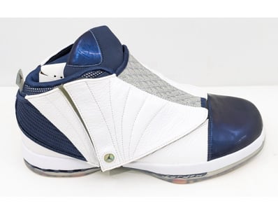 Premium Sneaker Collection (A983) - Lot 122