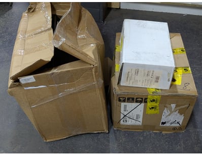 Electrical, includes 3 x HP EliteDisplay E273q 27-...