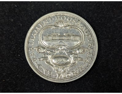 1927 AUSTRALIAN 8 PEARL PARLIAMENT HOUSE FLORIN
...