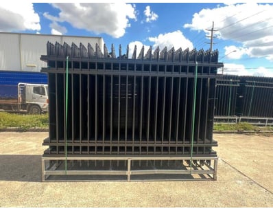 Machinery, Portable Buildings & Gates - Lot 10