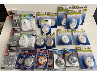 Gadgets, Music & Pastimes (SAA1006) - Lot 4036