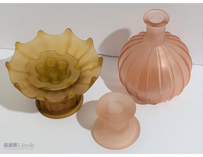 AMBER & PINK FROSTED GLASS VASES & CANDLESTICK HOL...