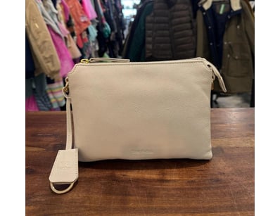 Accessories, Homegoods & Camping Gear (VICA986) - Lot 73