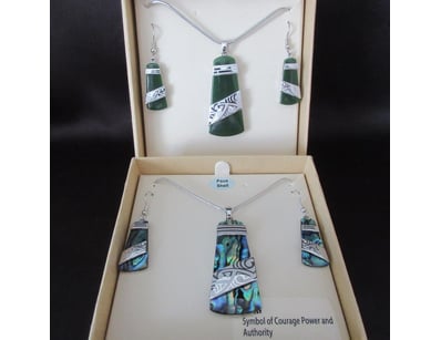 Vintage Estate Jewellery & Collectables (A981) - Lot 45