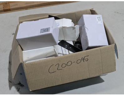 UNRESERVED Trimble Equipment & Accessories Wareh... - Lot 17