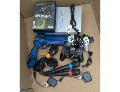 Sony Playstation 2 Ps2 Video Console, 4 Games, 2 C...