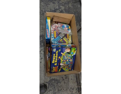 Boardgames, including board games, connect four ca...