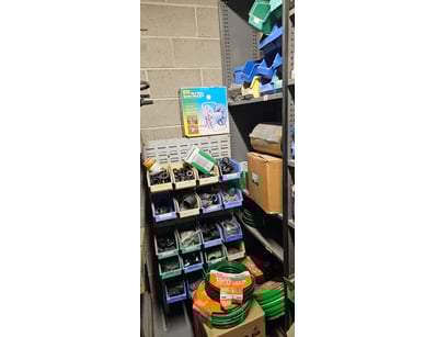 Distribution Business Equipment Liquidation (ON... - Lot 542