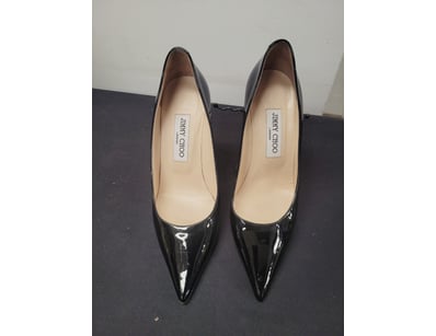 JIMMY CHOO LONDON BLACK PATENT LEATHER POINTED TOE...