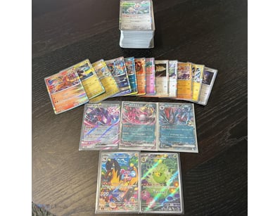 ASSORTED BULK JAPANESE POKÉMON CARDS INCLUDING HOL...