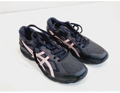 Major Brand Apparel & Footwear Liquidation Even... - Lot 293