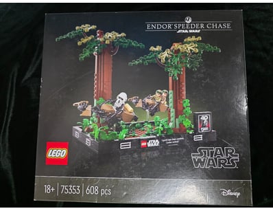 **UNRESERVED** COOKIE'S LIFETIME COLLECTION OF ... - Lot 530