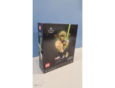LEGO STAR WARS YODA BUILDABLE FIGURE SET 75438

It...
