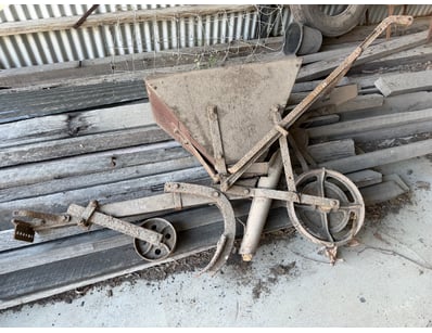 Antique/Vintage Manual Seed Planter or Seeder

Loc...