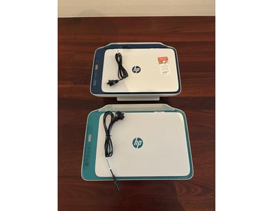 Gadgets, Music & Pastimes (SAA1006) - Lot 4023