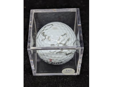 SIGNED GOLF BALL

Golf Ball In Plastic Display C...