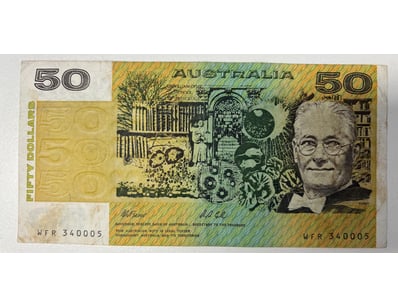AUSTRALIAN $50 BANKNOTE, R315B (VF)

CV: $75

...