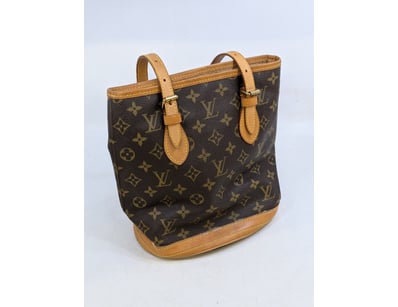 Luxury Designer (A987) - Lot 207