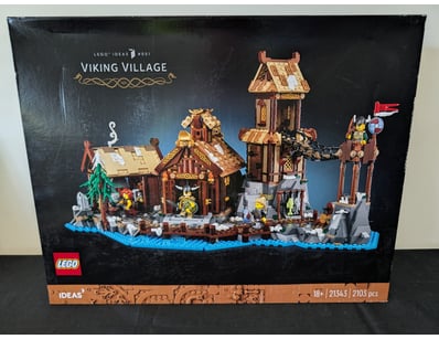 **UNRESERVED** COOKIE'S LIFETIME COLLECTION OF ... - Lot 701