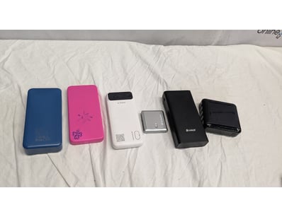 UNRESERVED Airport - Lost Property (A980) - Lot 633