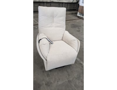 $800K Major Retailer Indoor & Outdoor Living - I... - Lot 22