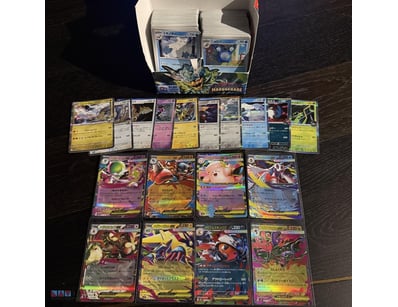 ASSORTED JAPANESE BULK POKEMON CARDS INCLUDING HOL...